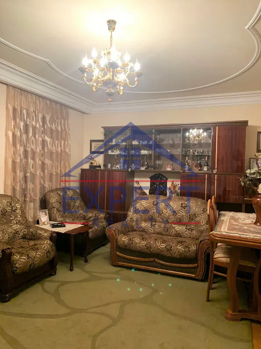 ԱՐԱԲԿԻՐ, ՎԱՂԱՐՇ ՎԱՂԱՐՇՅԱՆ ՓՈՂՈՑ, 3 ՍԵՆՅԱԿ