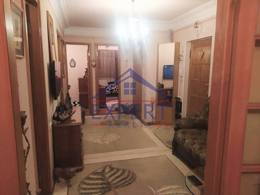 ԱՐԱԲԿԻՐ, ՎԱՂԱՐՇ ՎԱՂԱՐՇՅԱՆ ՓՈՂՈՑ, 3 ՍԵՆՅԱԿ