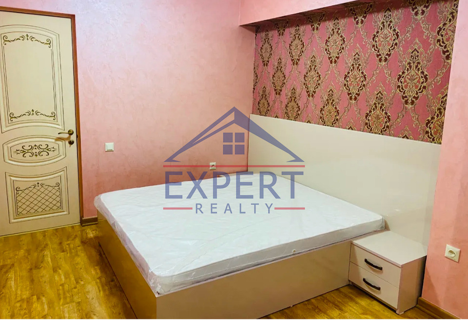 ԿԵՆՏՐՈՆ, ՍԱՅԱԹ ՆՈՎԱ ՊՈՂՈՏԱ, 3 ՍԵՆՅԱԿ