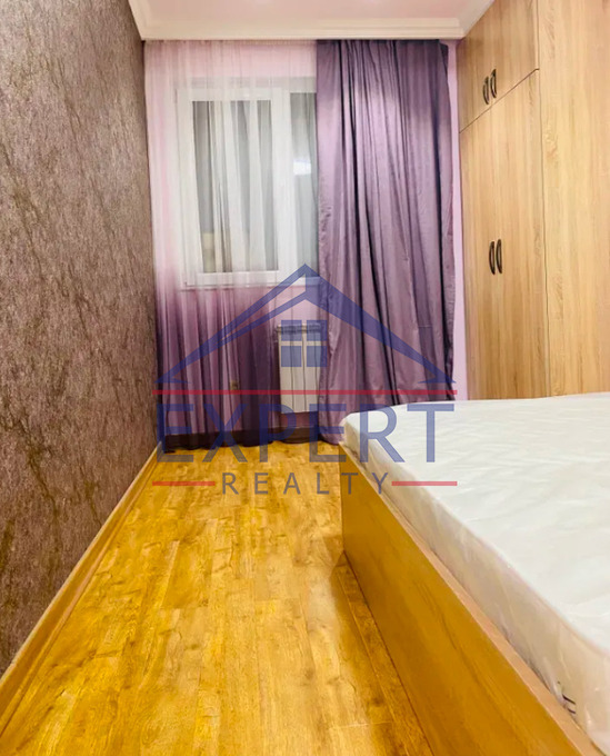 ԿԵՆՏՐՈՆ, ՍԱՅԱԹ ՆՈՎԱ ՊՈՂՈՏԱ, 3 ՍԵՆՅԱԿ