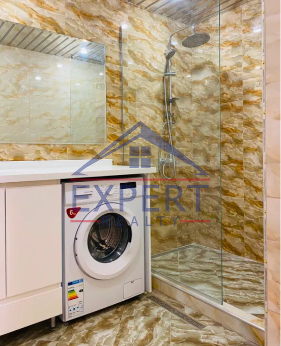 ԿԵՆՏՐՈՆ, ՍԱՅԱԹ ՆՈՎԱ ՊՈՂՈՏԱ, 3 ՍԵՆՅԱԿ