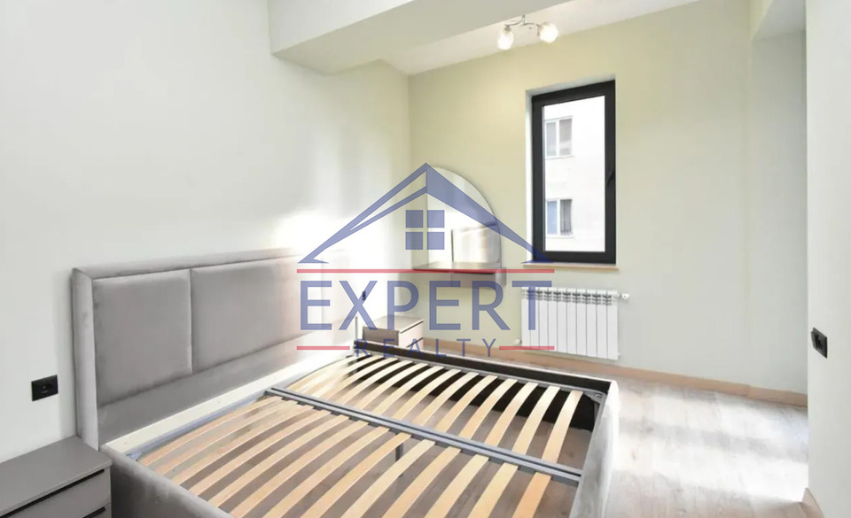 ԿԵՆՏՐՈՆ, ԱՆՏԱՌԱՅԻՆ ՓՈՂՈՑ, 2 ՍԵՆՅԱԿ