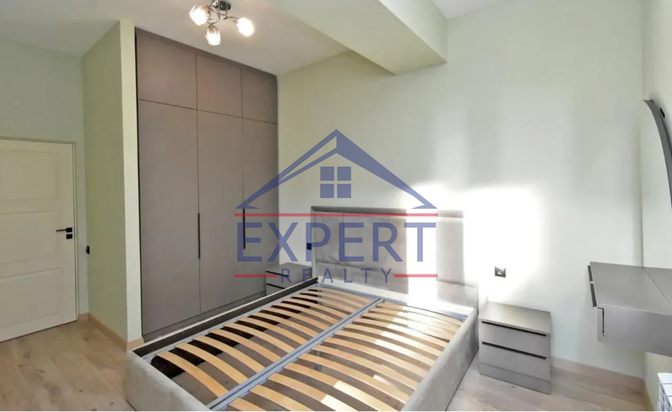 ԿԵՆՏՐՈՆ, ԱՆՏԱՌԱՅԻՆ ՓՈՂՈՑ, 2 ՍԵՆՅԱԿ