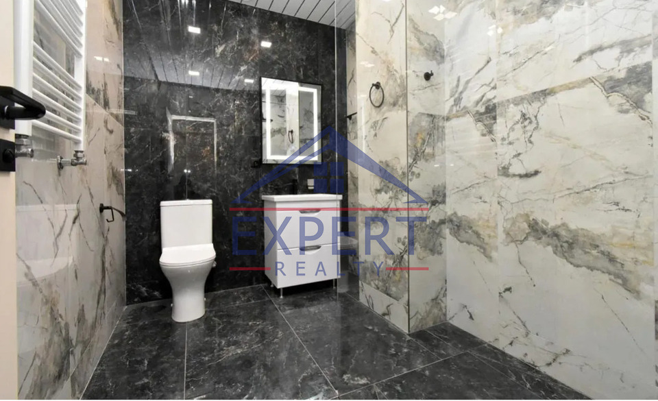 ԿԵՆՏՐՈՆ, ԱՆՏԱՌԱՅԻՆ ՓՈՂՈՑ, 2 ՍԵՆՅԱԿ