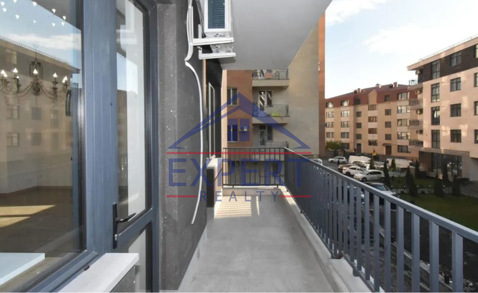 ԿԵՆՏՐՈՆ, ԱՆՏԱՌԱՅԻՆ ՓՈՂՈՑ, 2 ՍԵՆՅԱԿ