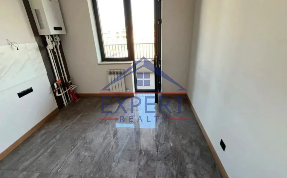 ԿԵՆՏՐՈՆ, ԱՆՏԱՌԱՅԻՆ ՓՈՂՈՑ, 2 ՍԵՆՅԱԿ