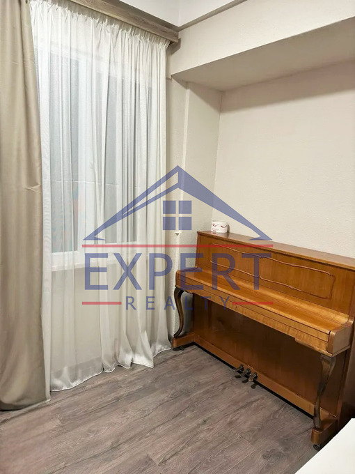 ԿԵՆՏՐՈՆ, ԴԵՐԵՆԻԿ ԴԵՄԻՐՃՅԱՆ, 2 ՍԵՆՅԱԿ