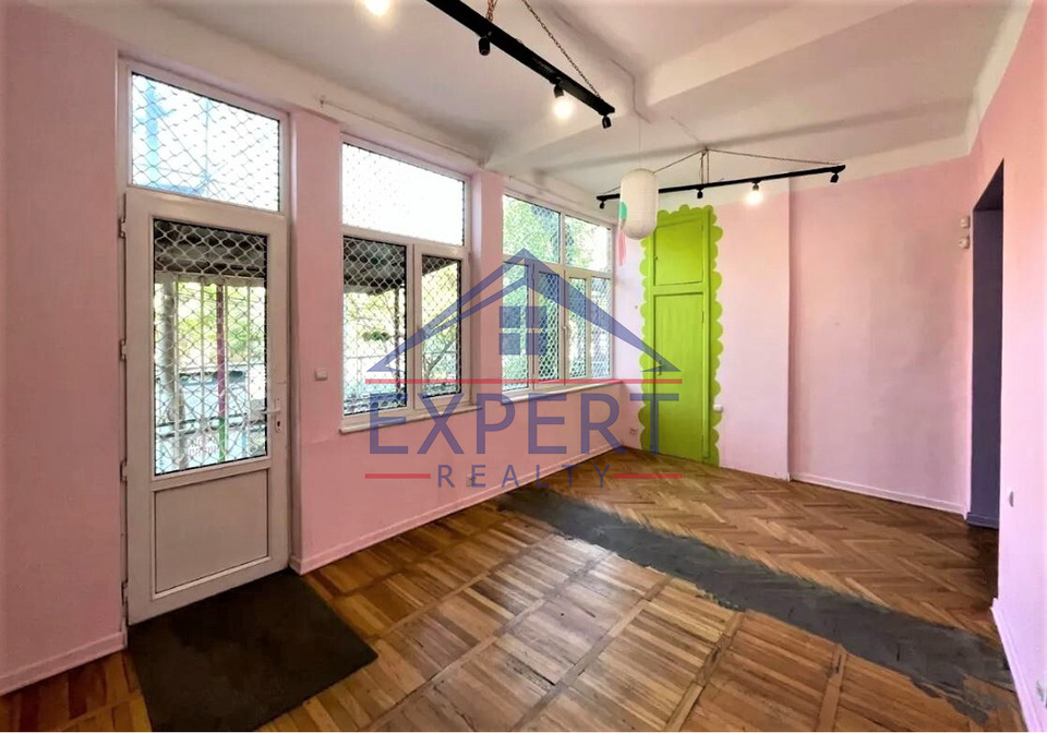 ԿԵՆՏՐՈՆ, ՆԱԼԲԱՆԴՅԱՆ ՓՈՂՈՑ, 100 ՔՄ