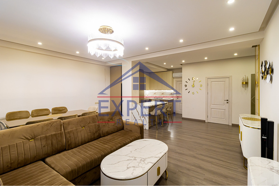 ԿԵՆՏՐՈՆ, ՏԻԳՐԱՆ ՄԵԾԻ ՊՈՂՈՏԱ, 3 ՍԵՆՅԱԿ