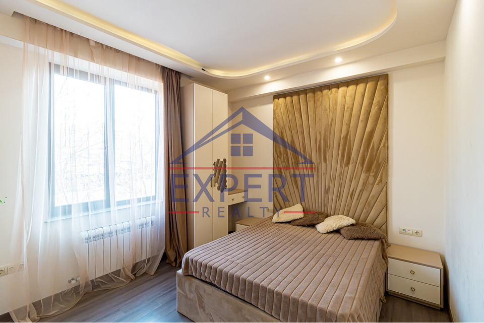 ԿԵՆՏՐՈՆ, ՏԻԳՐԱՆ ՄԵԾԻ ՊՈՂՈՏԱ, 3 ՍԵՆՅԱԿ