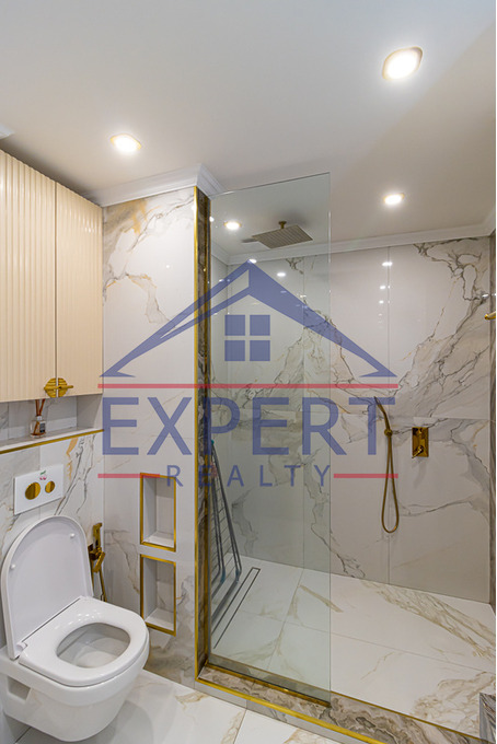 ԿԵՆՏՐՈՆ, ՏԻԳՐԱՆ ՄԵԾԻ ՊՈՂՈՏԱ, 3 ՍԵՆՅԱԿ