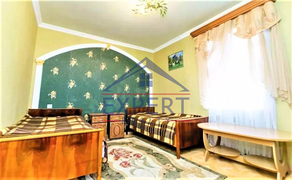 ԷՐԵԲՈՒՆԻ, ԴԱՎԻԹ ԲԵԿԻ ՓՈՂՈՑ