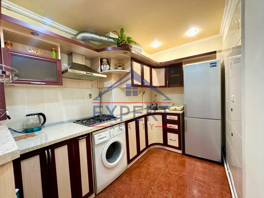 ԿԵՆՏՐՈՆ, ՍԱՐՅԱՆ ՓՈՂՈՑ, 2 ՍԵՆՅԱԿ