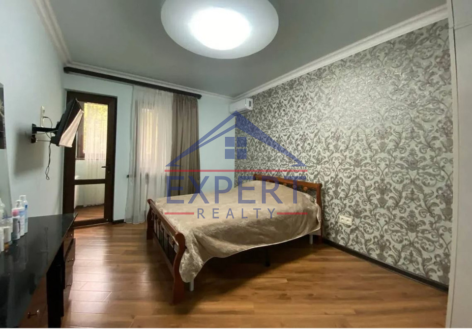 ԴԱՎԹԱՇԵՆ, 4-ԻՆ ԹԱՂԱՄԱՍ, 4 ՍԵՆՅԱԿ