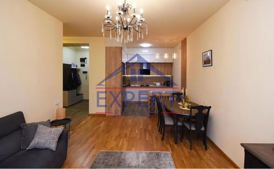 ՔԱՆԱՔԵՌ ԶԵՅԹՈՒՆ   ՊԱՐՈՒՅՐ ՍևԱԿ  3 ՍԵՆՅԱԿ