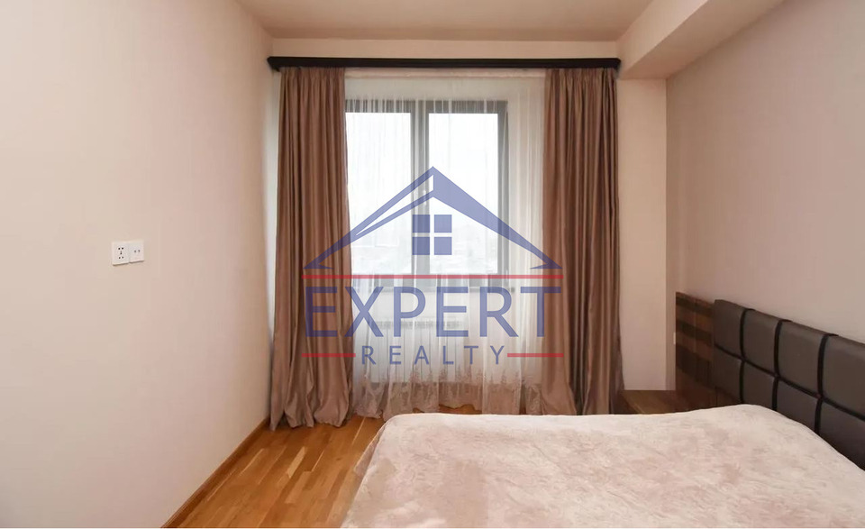 ՔԱՆԱՔԵՌ ԶԵՅԹՈՒՆ   ՊԱՐՈՒՅՐ ՍևԱԿ  3 ՍԵՆՅԱԿ