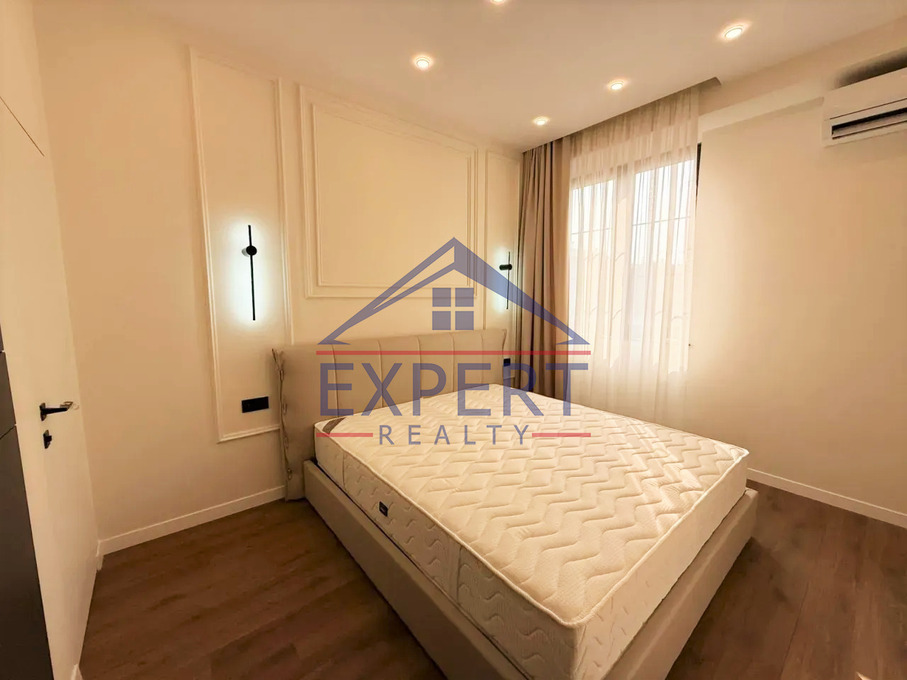 ԿԵՆՏՐՈՆ, ԱՂԱՅԱՆ ՓՈՂՈՑ, 3 ՍԵՆՅԱԿ