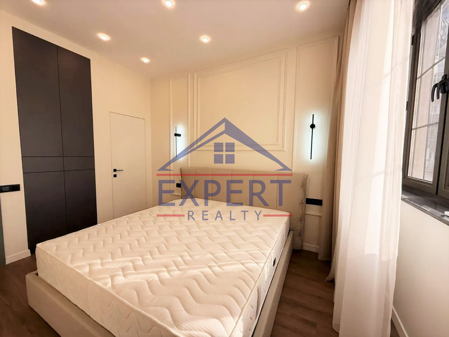 ԿԵՆՏՐՈՆ, ԱՂԱՅԱՆ ՓՈՂՈՑ, 3 ՍԵՆՅԱԿ