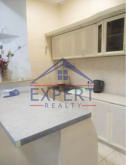 ԿԵՆՏՐՈՆ, ԶԱՔՅԱՆ ՓՈՂՈՑ, 4 ՍԵՆՅԱԿ