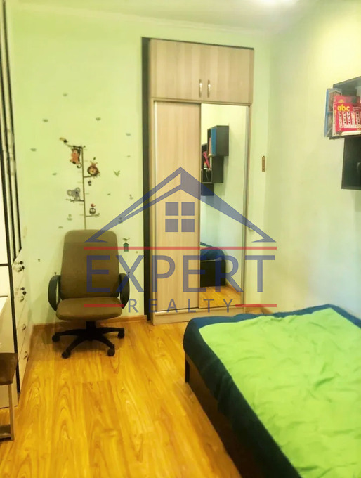 ԿԵՆՏՐՈՆ, ԶԱՔՅԱՆ ՓՈՂՈՑ, 4 ՍԵՆՅԱԿ