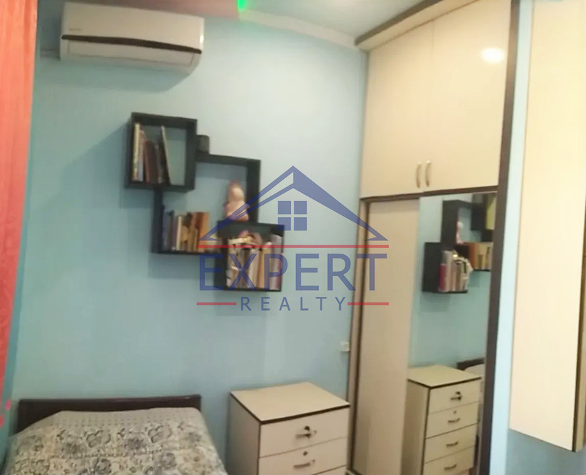 ԿԵՆՏՐՈՆ, ԶԱՔՅԱՆ ՓՈՂՈՑ, 4 ՍԵՆՅԱԿ