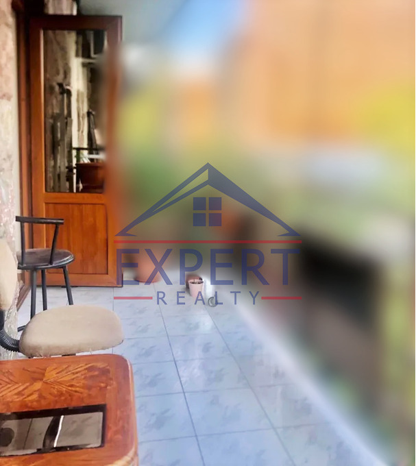 ԿԵՆՏՐՈՆ, ԶԱՔՅԱՆ ՓՈՂՈՑ, 4 ՍԵՆՅԱԿ