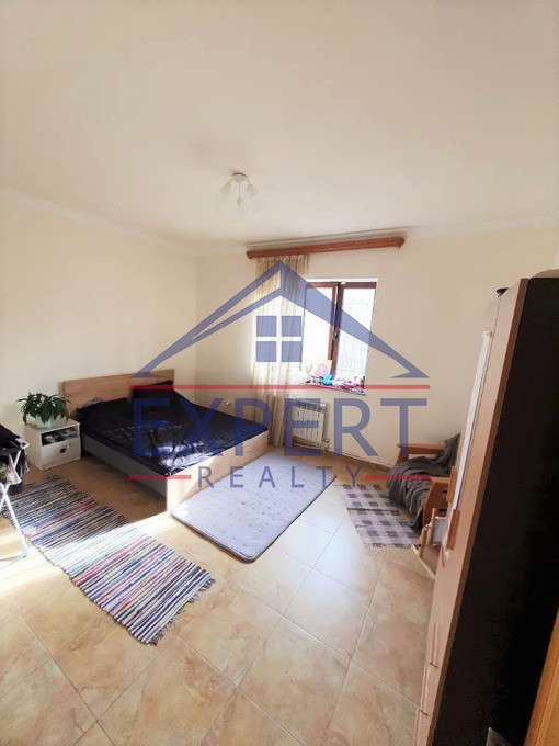 ՆՈՐ ՆՈՐՔ, ԲԱԳՐԵՎԱՆԴ ԹԱՂԱՄԱՍ, 7 ՍԵՆՅԱԿ