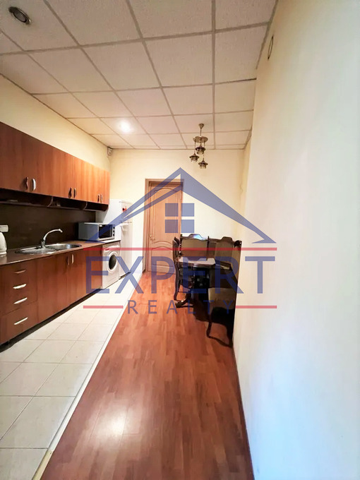 ԿԵՆՏՐՈՆ, ԱԲՈՎՅԱՆ ՓՈՂՈՑ, 4 ՍԵՆՅԱԿ