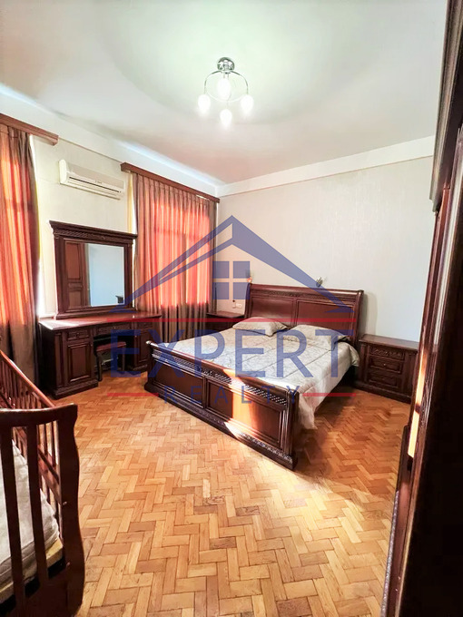 ԿԵՆՏՐՈՆ, ԱԲՈՎՅԱՆ ՓՈՂՈՑ, 4 ՍԵՆՅԱԿ