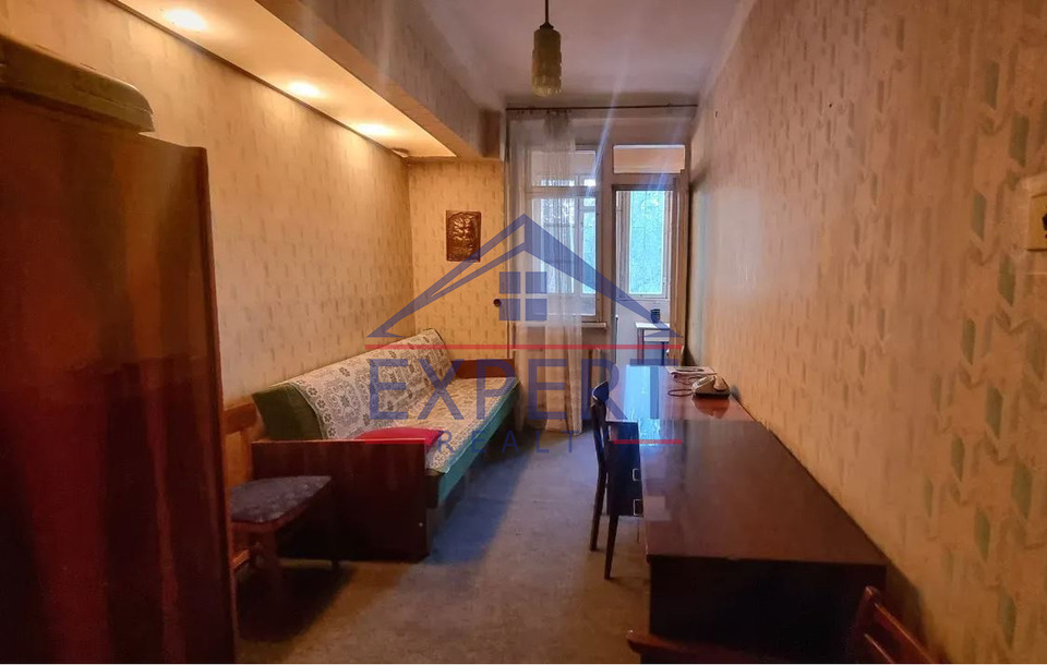 ԿԵՆՏՐՈՆ, ԱՄԻՐՅԱՆ ՓՈՂՈՑ   3 ՍԵՆՅԱԿ