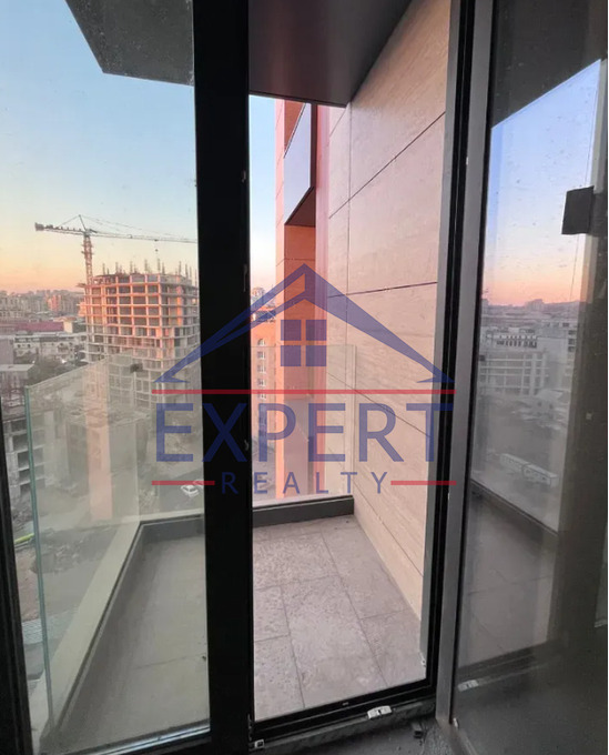 ԿԵՆՏՐՈՆ, ԽԱՆՋՅԱՆ ՓՈՂՈՑ, 2 ՍԵՆՅԱԿ