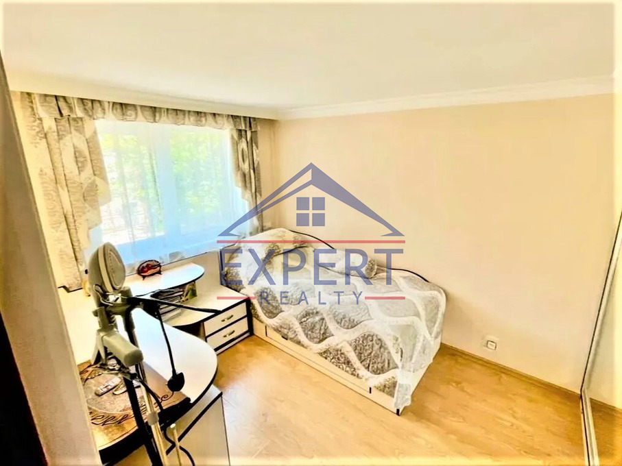 ԿԵՆՏՐՈՆ, ԱՐՇԱԿՈՒՆՅԱՆՑ ՊՈՂՈՏԱ, 4 ՍԵՆՅԱԿ