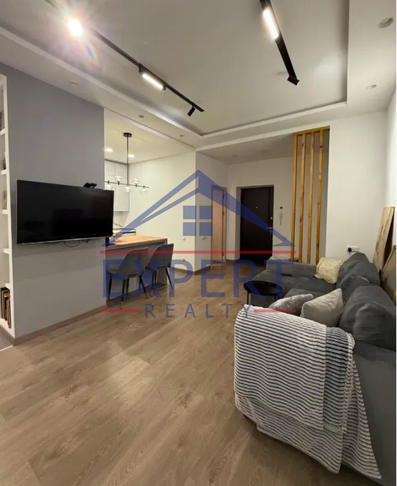 ԿԵՆՏՐՈՆ, ՏԵՐՅԱՆ ՓՈՂՈՑ, 2 ՍԵՆՅԱԿ