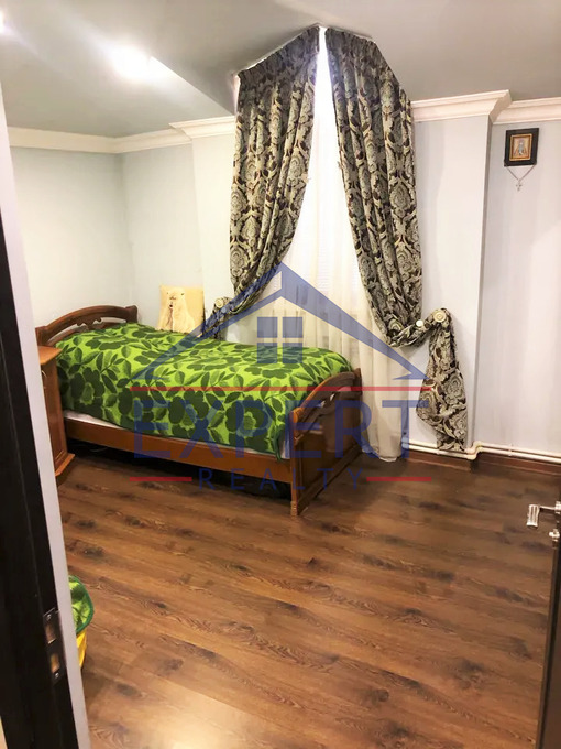 ԷՐԵԲՈՒՆԻ, ԱՐՑԱԽԻ ՊՈՂՈՏԱ, 3 ՍԵՆՅԱԿ