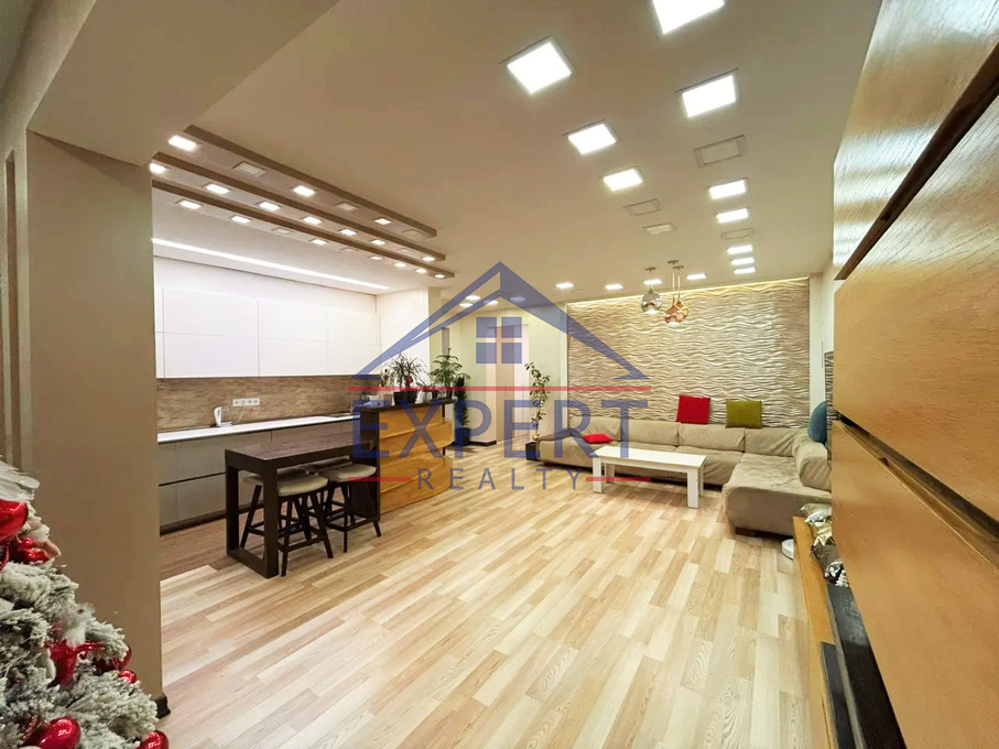 ՆՈՐ ՆՈՐՔ, ԴԱՎԻԹ ՄԱԼՅԱՆ ՓՈՂՈՑ, 4 ՍԵՆՅԱԿ