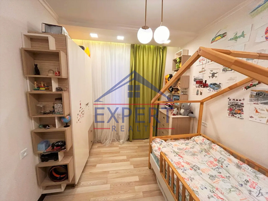 ՆՈՐ ՆՈՐՔ, ԴԱՎԻԹ ՄԱԼՅԱՆ ՓՈՂՈՑ, 4 ՍԵՆՅԱԿ