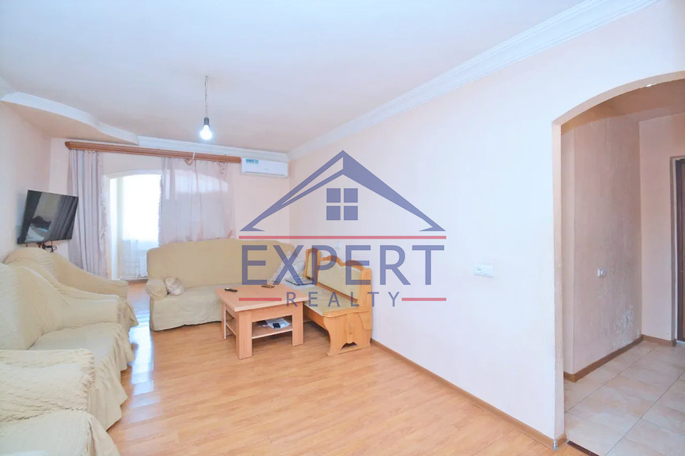 ԷՐԵԲՈՒՆԻ, ՌՈՍՏՈՎՅԱՆ ՓՈՂՈՑ, 2 ՍԵՆՅԱԿ