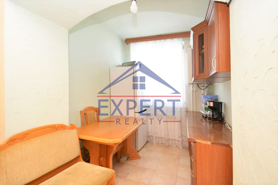 ԷՐԵԲՈՒՆԻ, ՌՈՍՏՈՎՅԱՆ ՓՈՂՈՑ, 2 ՍԵՆՅԱԿ