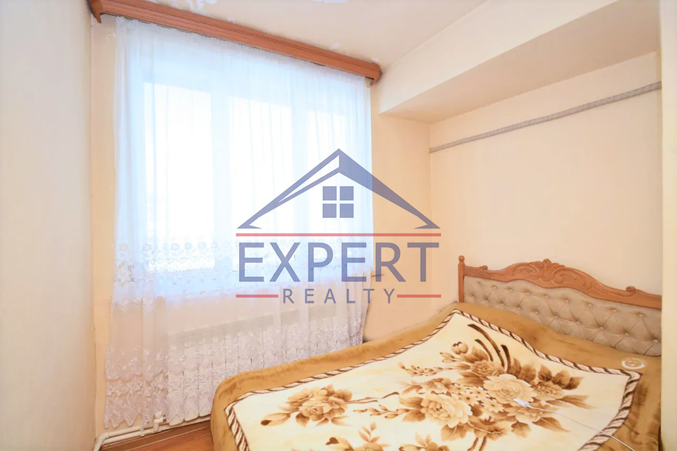 ԷՐԵԲՈՒՆԻ, ՌՈՍՏՈՎՅԱՆ ՓՈՂՈՑ, 2 ՍԵՆՅԱԿ