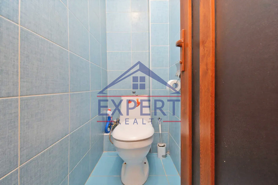 ԷՐԵԲՈՒՆԻ, ՌՈՍՏՈՎՅԱՆ ՓՈՂՈՑ, 2 ՍԵՆՅԱԿ