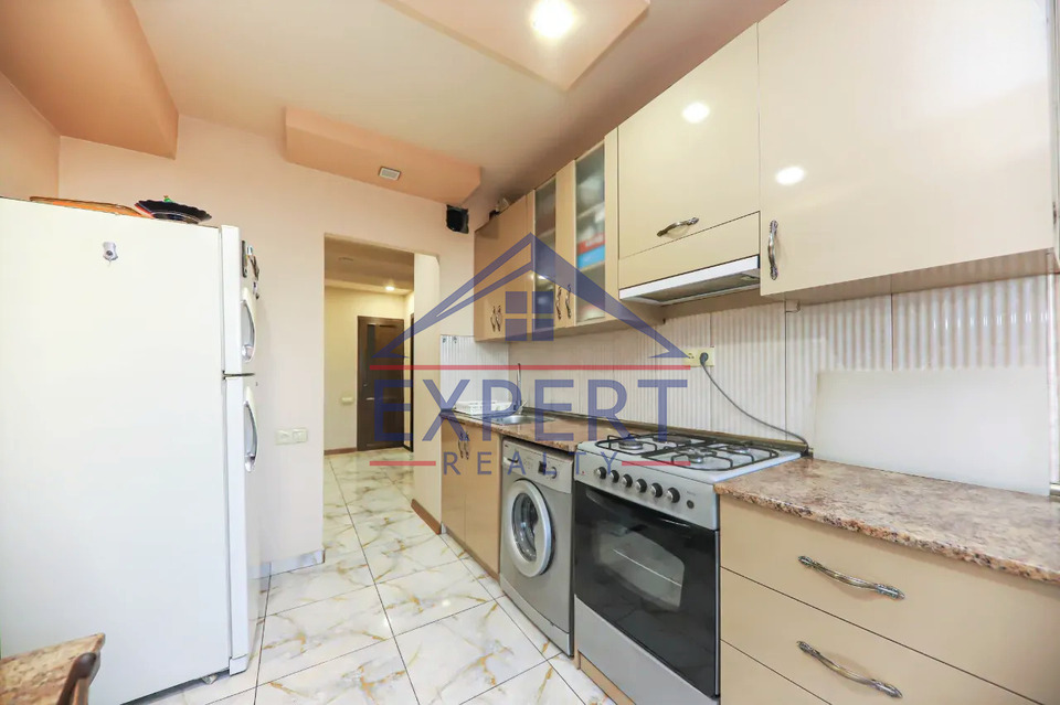 ԷՐԵԲՈՒՆԻ, ԱՐՑԱԽԻ ՊՈՂՈՏԱ, 3 ՍԵՆՅԱԿ