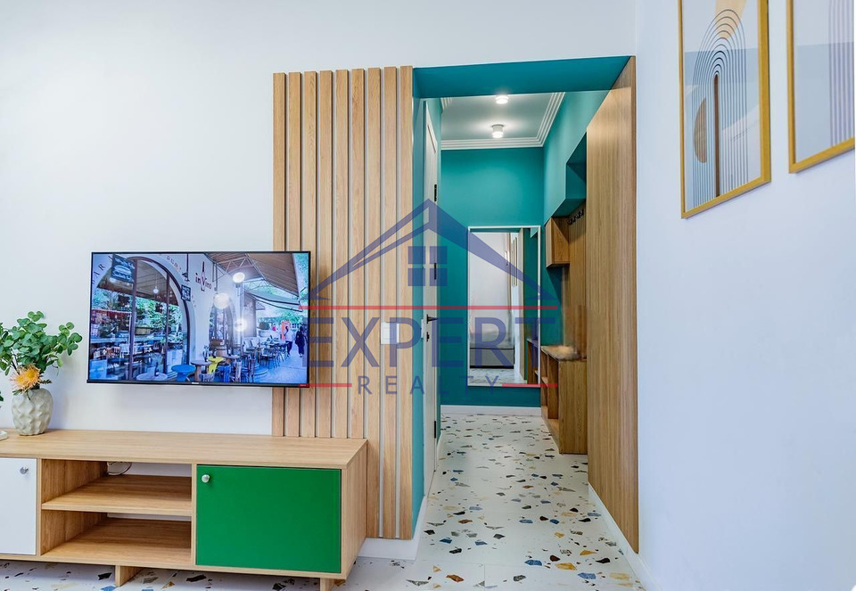 ԿԵՆՏՐՈՆ, ԴԵՐԵՆԻԿ ԴԵՄԻՐՃՅԱՆ , 2 ՍԵՆՅԱԿ