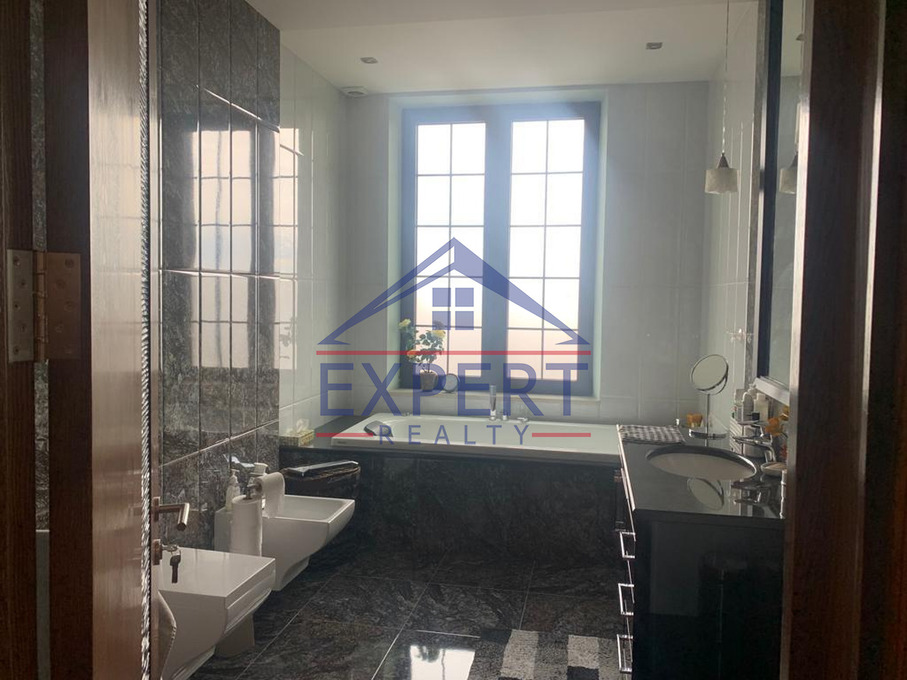 ԿԵՆՏՐՈՆ,ԴԵՄԻՐՃՅԱՆ ՓՈՂՈՑ, 4 ՍԵՆՅԱԿ