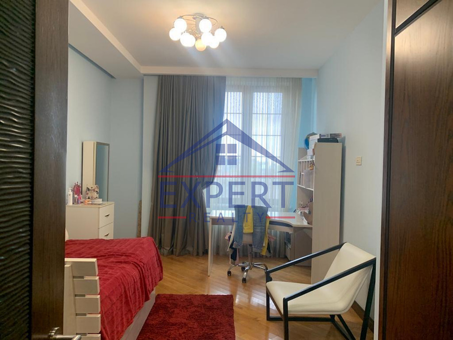 ԿԵՆՏՐՈՆ,ԴԵՄԻՐՃՅԱՆ ՓՈՂՈՑ, 4 ՍԵՆՅԱԿ