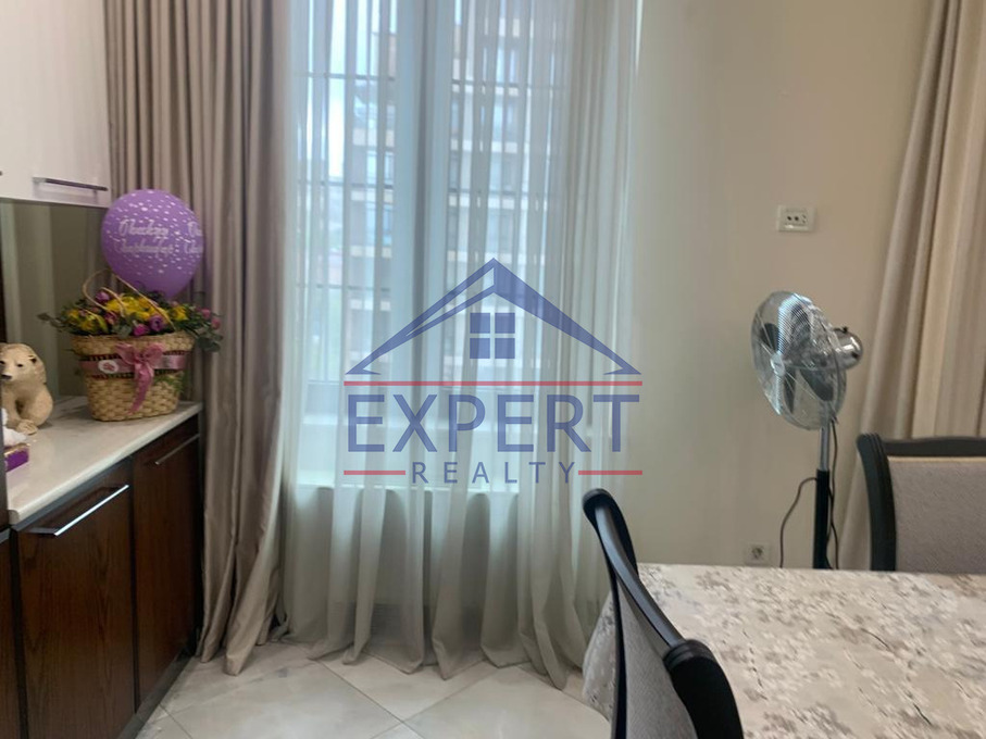 ԿԵՆՏՐՈՆ,ԴԵՄԻՐՃՅԱՆ ՓՈՂՈՑ, 4 ՍԵՆՅԱԿ