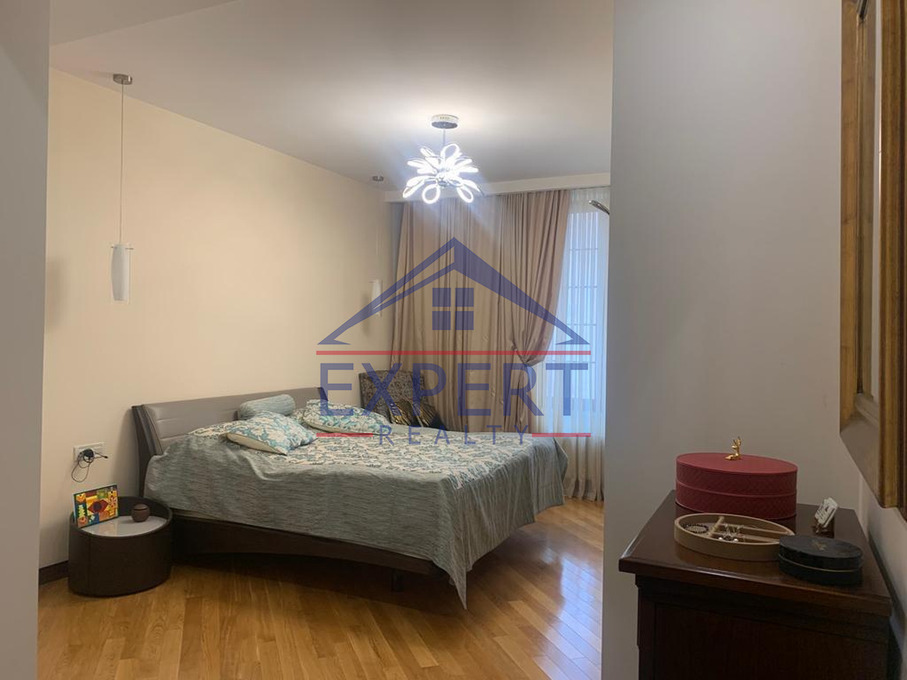 ԿԵՆՏՐՈՆ,ԴԵՄԻՐՃՅԱՆ ՓՈՂՈՑ, 4 ՍԵՆՅԱԿ