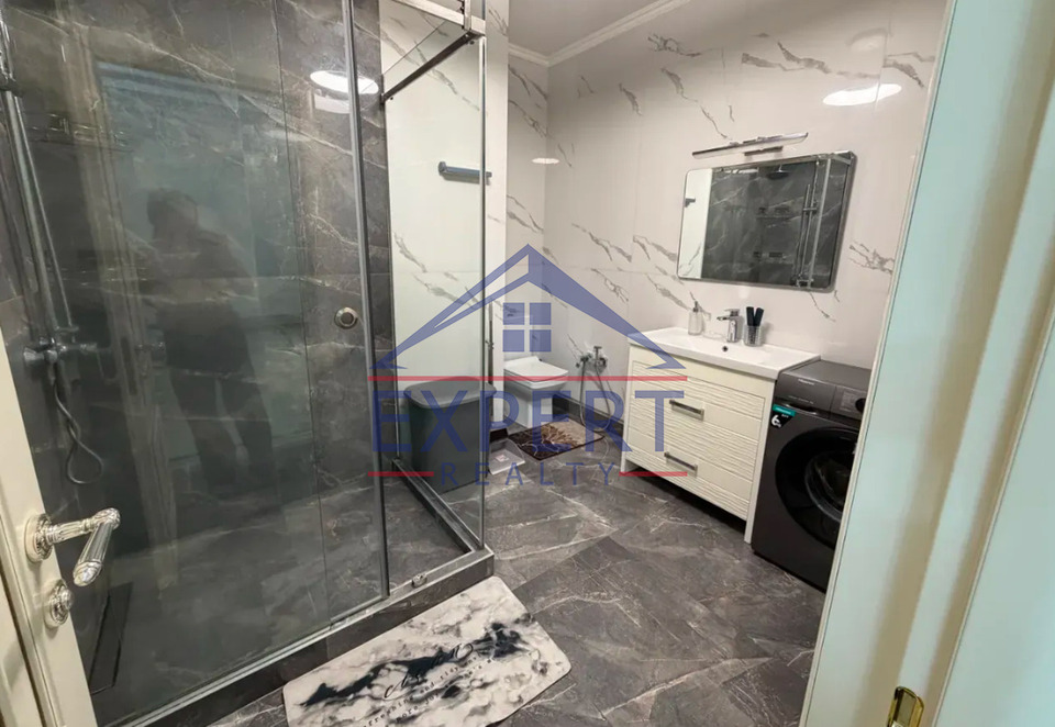 ԿԵՆՏՐՈՆ, ԱՄԻՐՅԱՆ ՓՈՂՈՑ, 2 ՍԵՆՅԱԿ