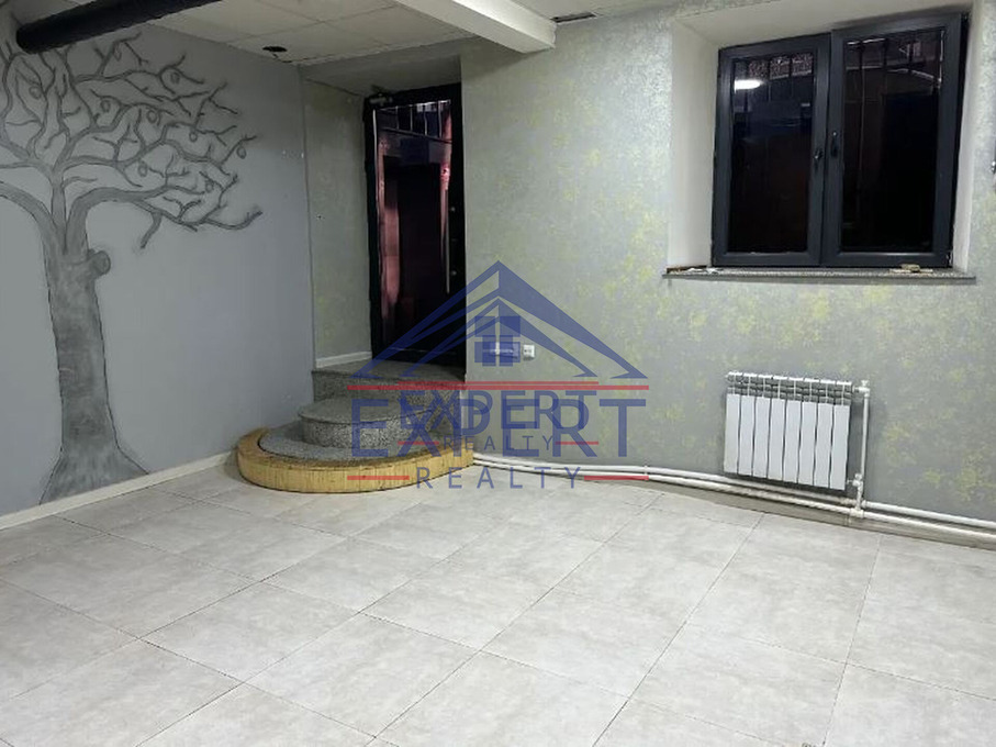 ԿԵՆՏՐՈՆ, ՏԻԳՐԱՆ ՄԵԾԻ ՊՈՂՈՏԱ, 135 ՔՄ․