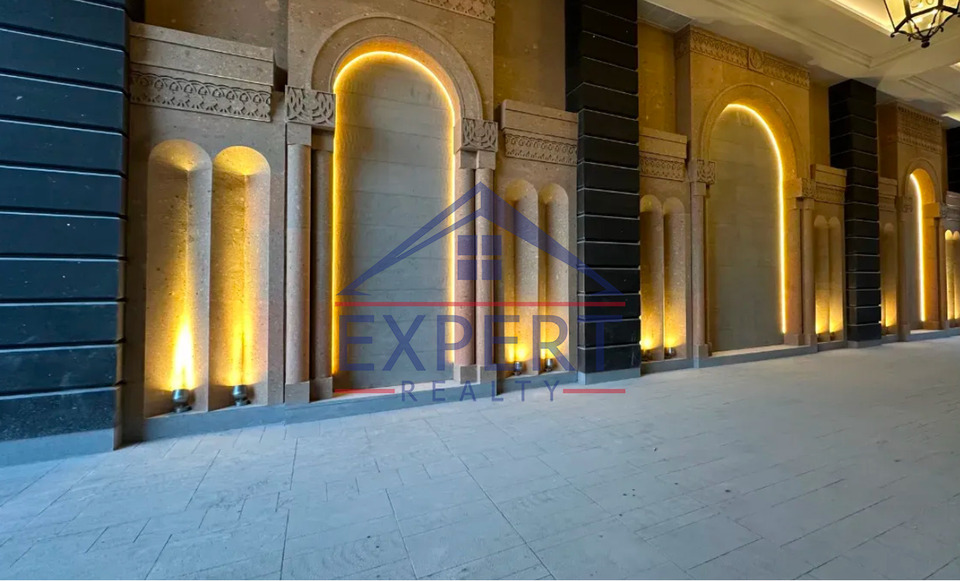 ԱՐԱԲԿԻՐ, ԿՈՄԻՏԱՍԻ ՊՈՂՈՏԱ, 3 ՍԵՆՅԱԿ