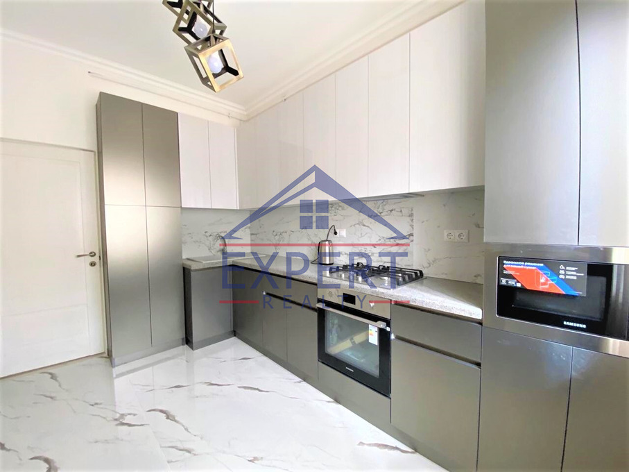 ԴԱՎԹԱՇԵՆ, ՄԻԿՈՅԱՆ ՓՈՂՈՑ, 3 ՍԵՆՅԱԿ